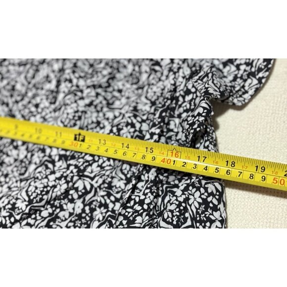 Womens Floral Ruffle Blouse XS Black White Smocked Peplum Top NWT- Universal Thr - Picture 11 of 12